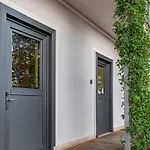 Urban Garden Hotel